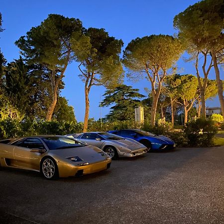 Boutique Hotel Villa Monty Banks Τσεζένα Εξωτερικό φωτογραφία