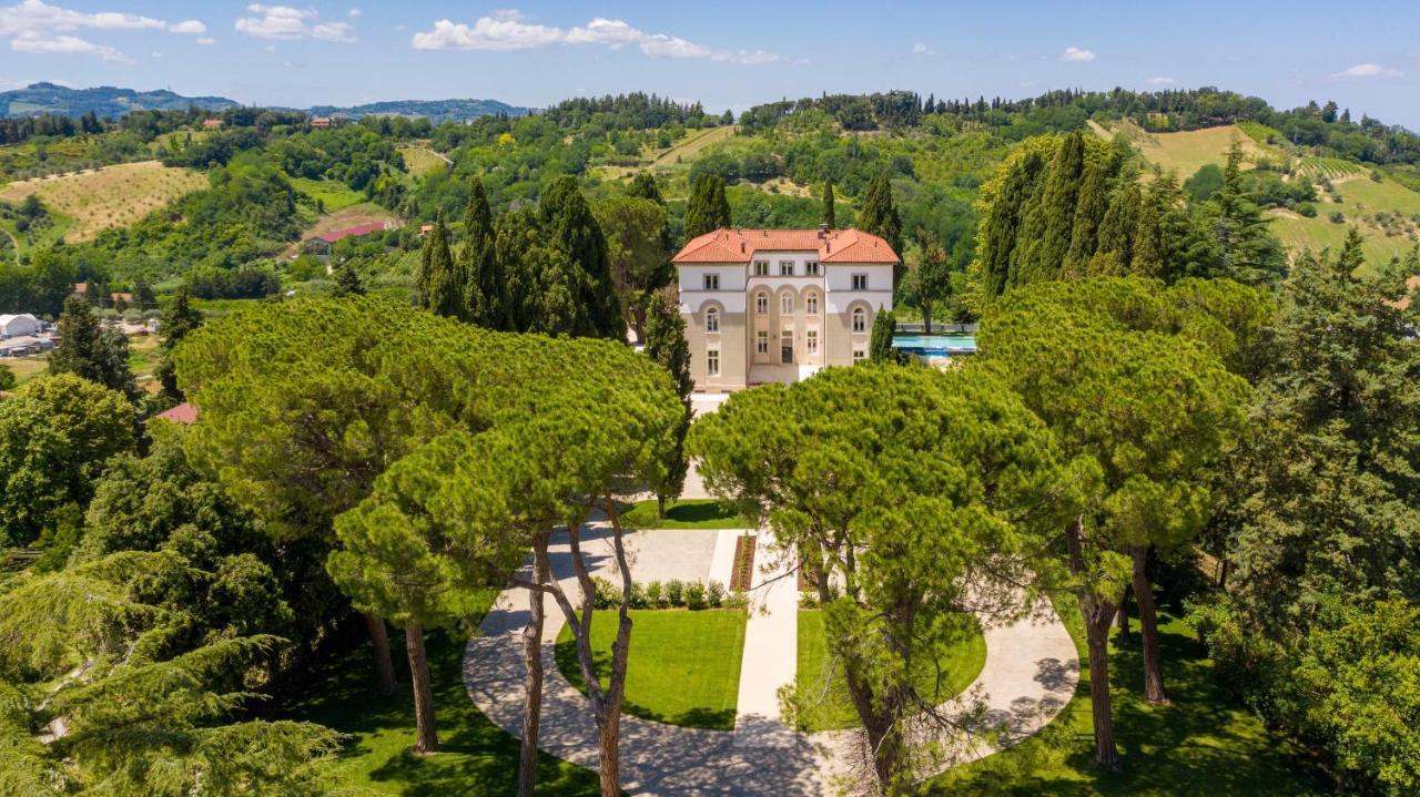 Boutique Hotel Villa Monty Banks Τσεζένα Εξωτερικό φωτογραφία