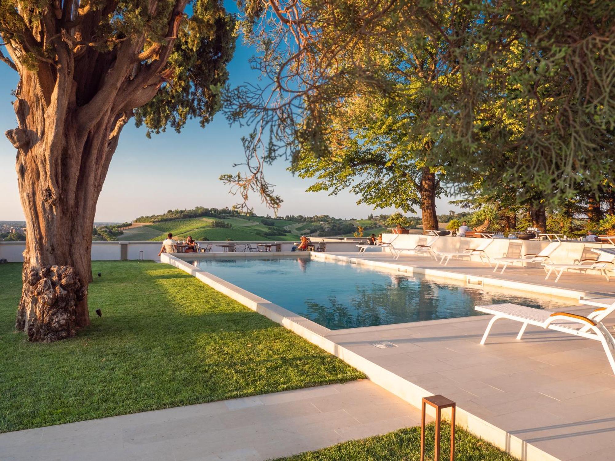 Boutique Hotel Villa Monty Banks Τσεζένα Εξωτερικό φωτογραφία