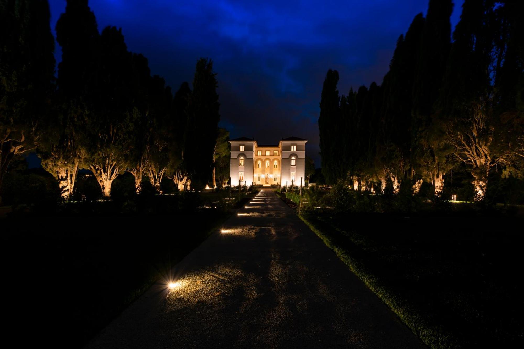 Boutique Hotel Villa Monty Banks Τσεζένα Εξωτερικό φωτογραφία